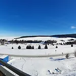 Mezonetovy Se Dvema Balkony A Vyhledem דירה Loučná pod Klínovcem