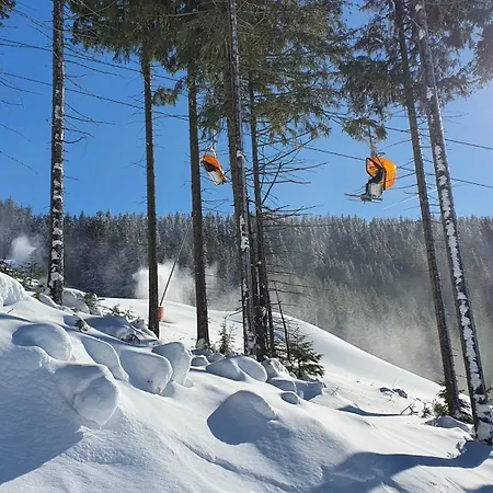Mezonetový Se Dvéma Balkóny A Výhledem